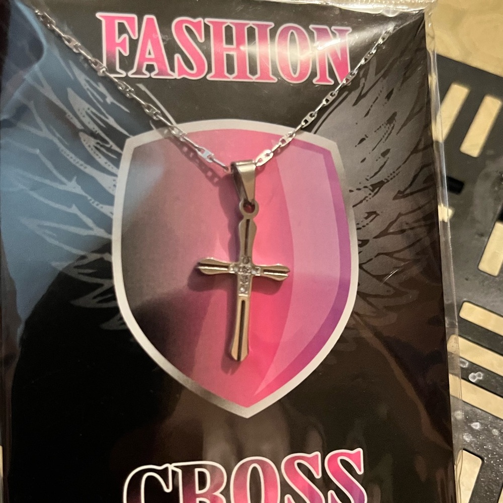 Source Unknown Silver Cross Necklace